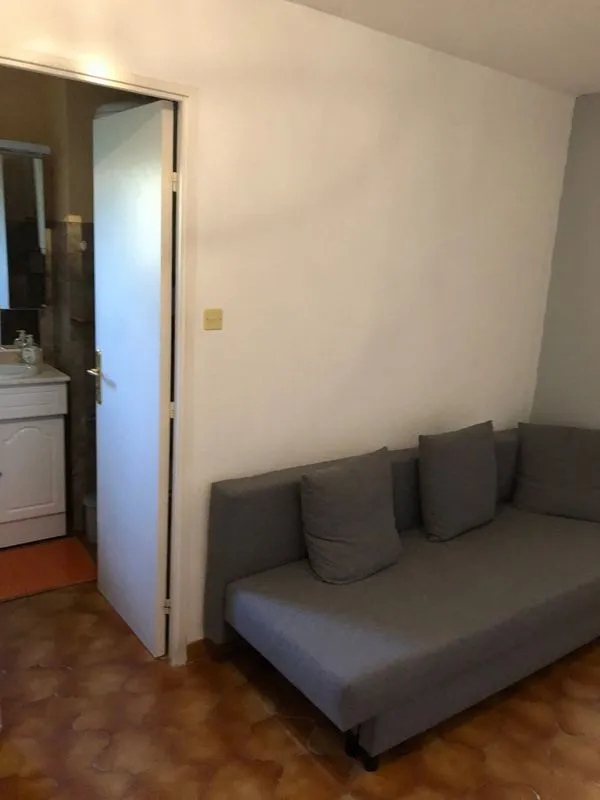 AVANT - Rénovation d'un studio cosy, Écully, MVA Intérieur