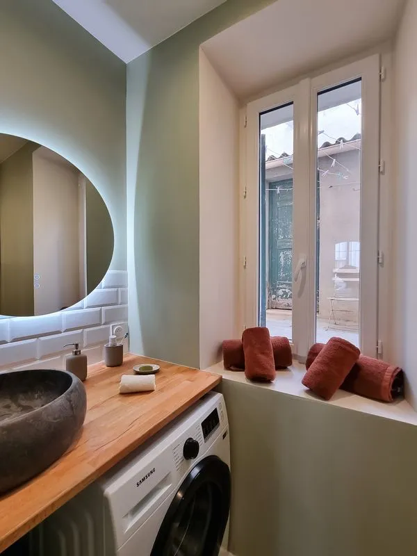 Rénovation et aménagement d'un studio atypique, Écully, MVA Intérieur