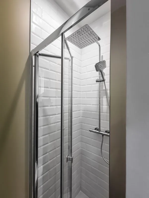 Rénovation et aménagement d'un studio atypique, Écully, MVA Intérieur